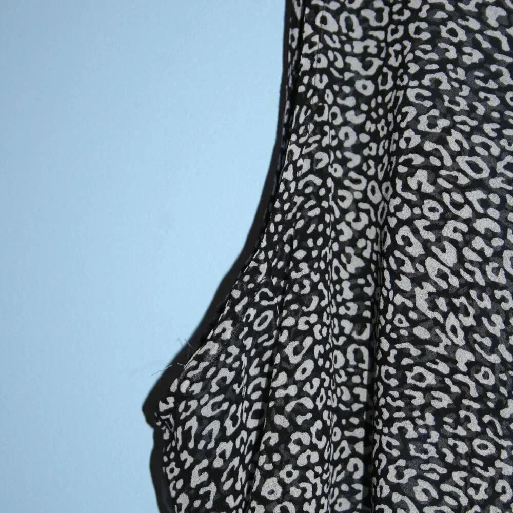 Aeropostale Sleeveless Black and White Animal Print Button Up Front Shirt XL - Picture 11 of 13